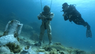 safety diver standing by the talent